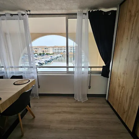 - - 6personnes - Renove - Moderne - En Bord De Avec Clim * سُت