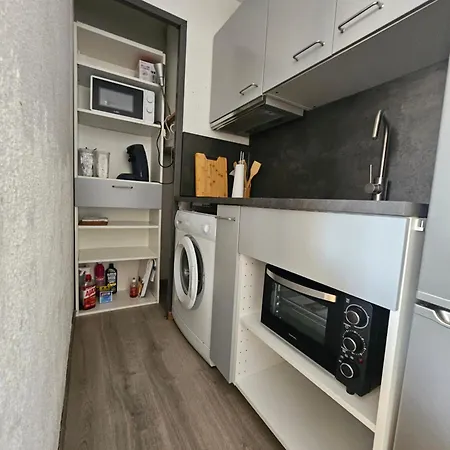 شقة - - 6personnes - Renove - Moderne - En Bord De Avec Clim *