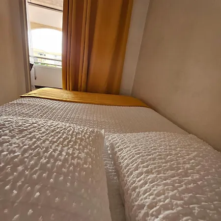 شقة - - 6personnes - Renove - Moderne - En Bord De Avec Clim